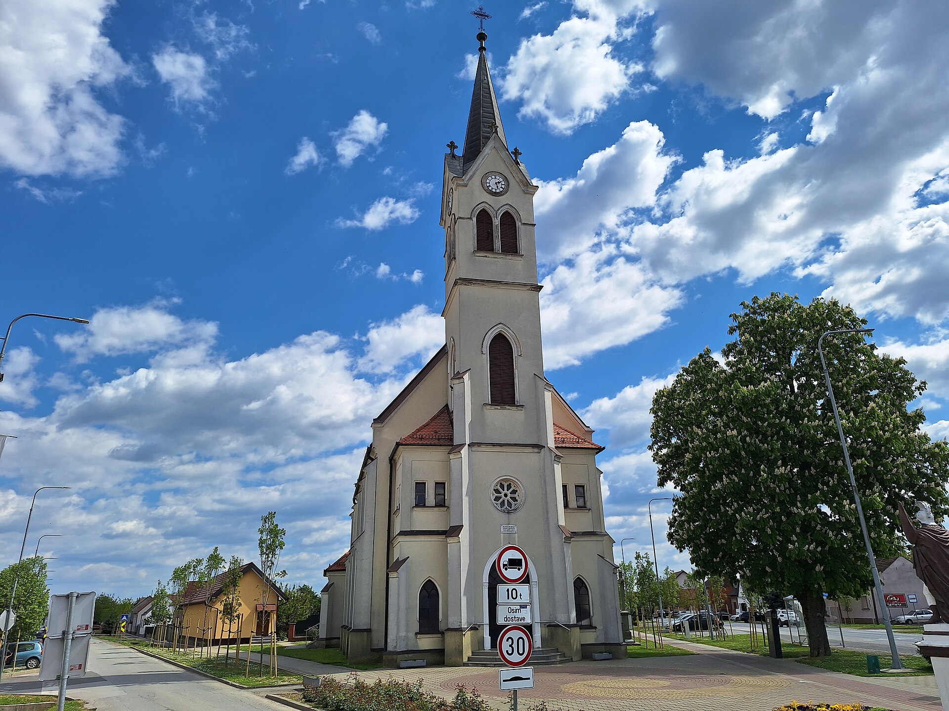Satnica Đakovačka